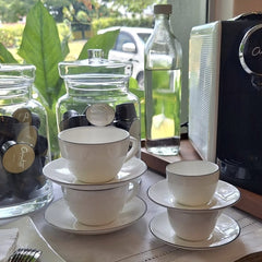 à table coffee cup with saucer