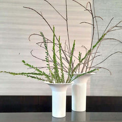 Artea Vase 21cm White with a striated base and column-type handles, by ASA selection