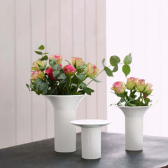 Artea Vase 21cm White with a striated base and column-type handles, by ASA selection