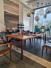 Ilusi Dining Table
