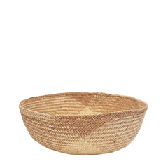 Handmade Iraca Medium Bowl Square Toasted basket, made in colombia