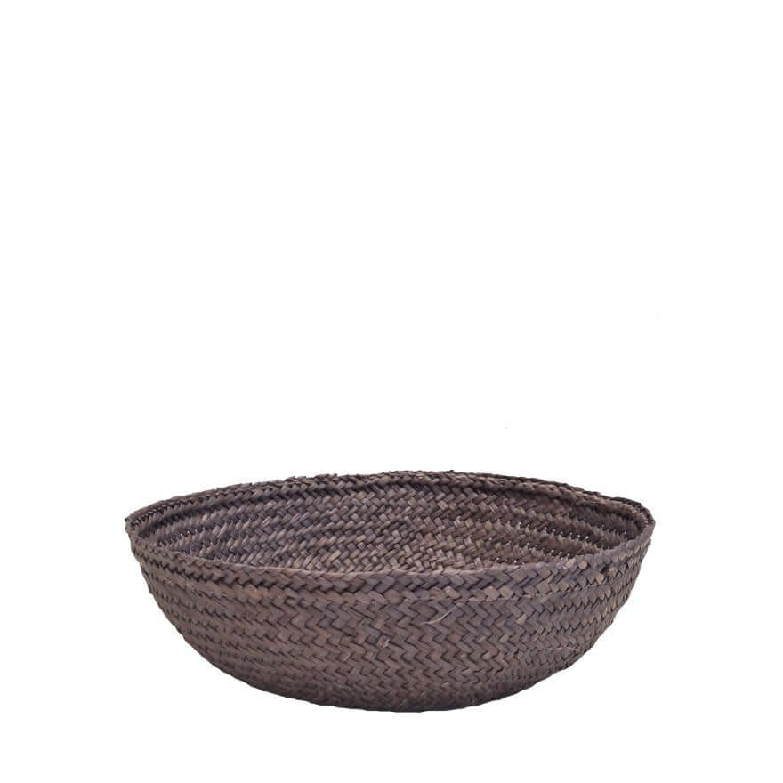 Handmade Iraca Small Bowl Plain Grey basket, made in Colombia
