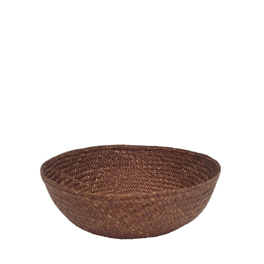 Handmade Iraca Small Bowl Plain Walnut basket, made in Colombia