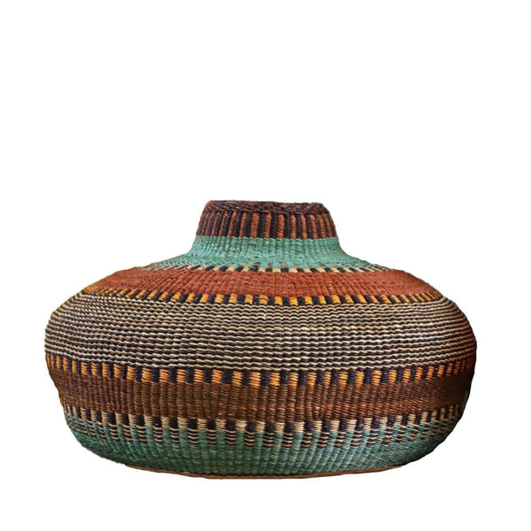 Baba Tree Nosere-Yure Decor Basket 00030 with multicolored pattern made of elephant grass in Ghana