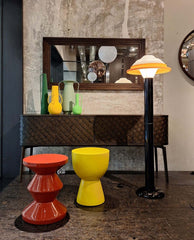FL4 Floor Lamp Black-White with a black base and white shade, with an orange band around the shade. Design by George Sowden